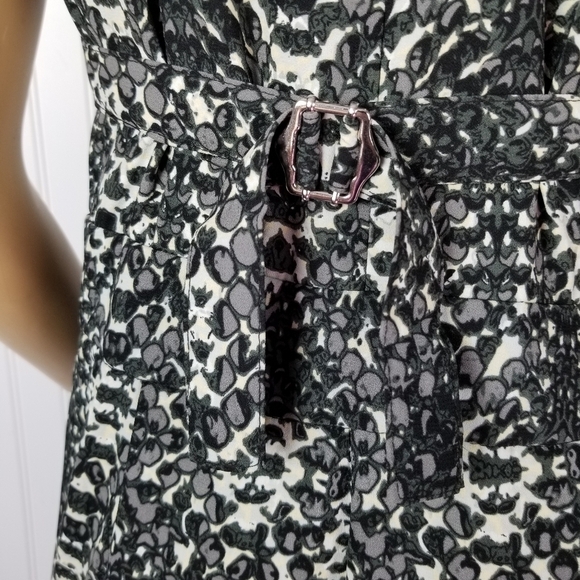 Charlie Jade Womens Snake Print Jumpsuit Small Utility Cap Sleeve Black Gray NWT - Picture 11 of 16